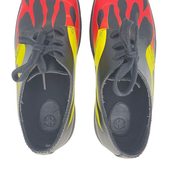 Dr. Martens Men’s Shoes W/ Fire Flames Size 8M - Picture 6 of 7